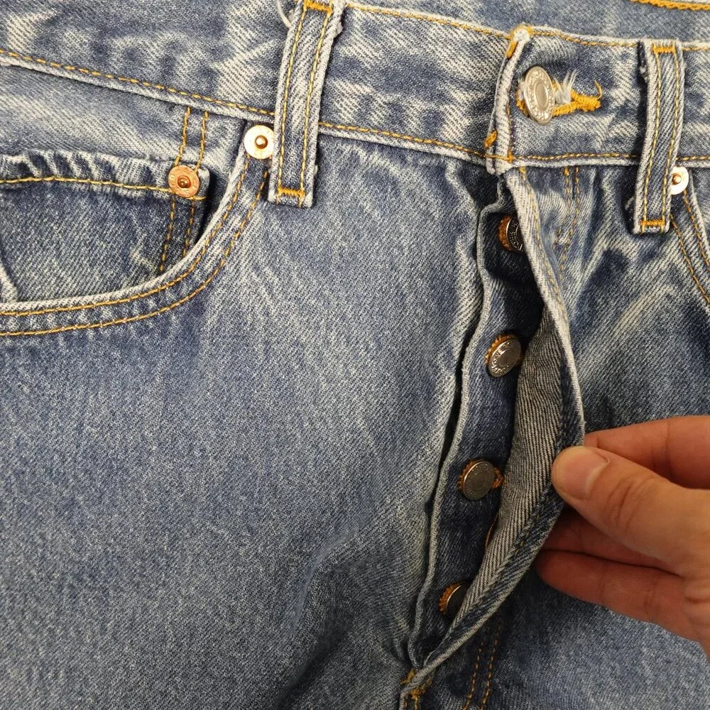 Levi's jeans 501 Original Fit straight men's 33x32 stonewash blue‎ denim red tab